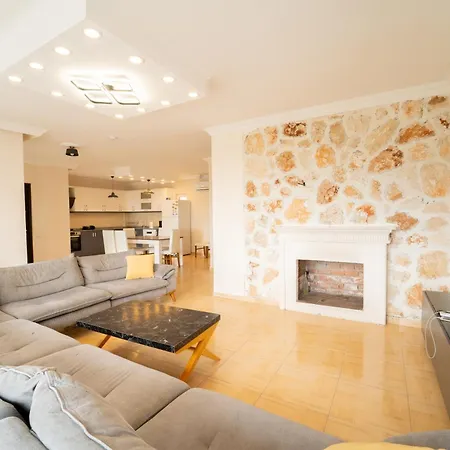 Mevsim Villa *