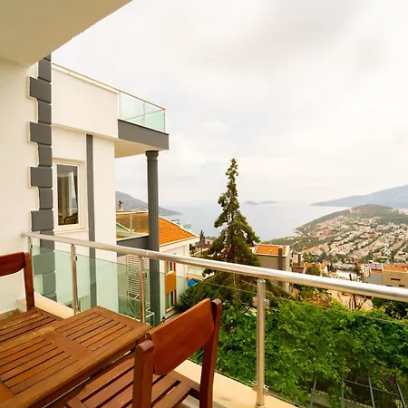 Mevsim Kaş